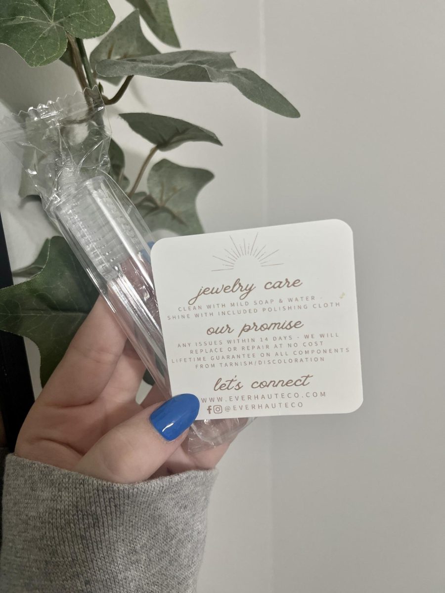 Care kit that comes with the purchase of jewelry. 