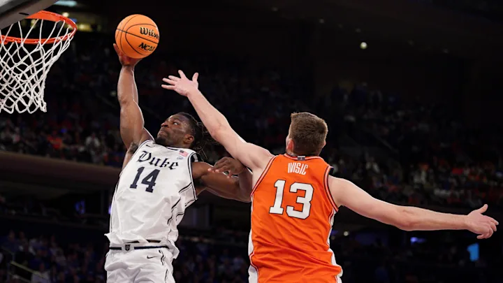 Illinois vs Duke Men's College basketball game