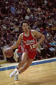 Hall of Famer Lenny Wilkins dies.