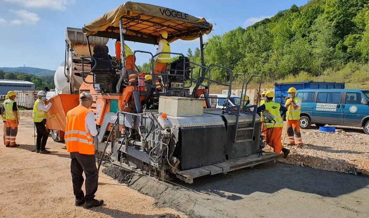 Waste Light Concrete (WLC) being poured – credit, Makropa